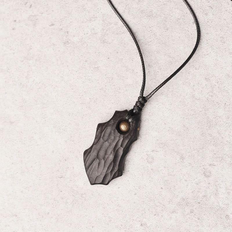 Collier spirituel en bois d'ébène et cuivre pour la paix et la protection