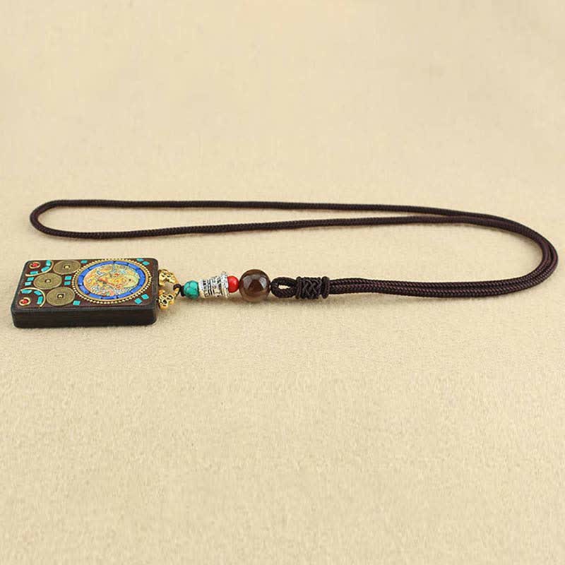 Collier pendentif en bois d'ébène avec cinq dieux de la richesse | Paix