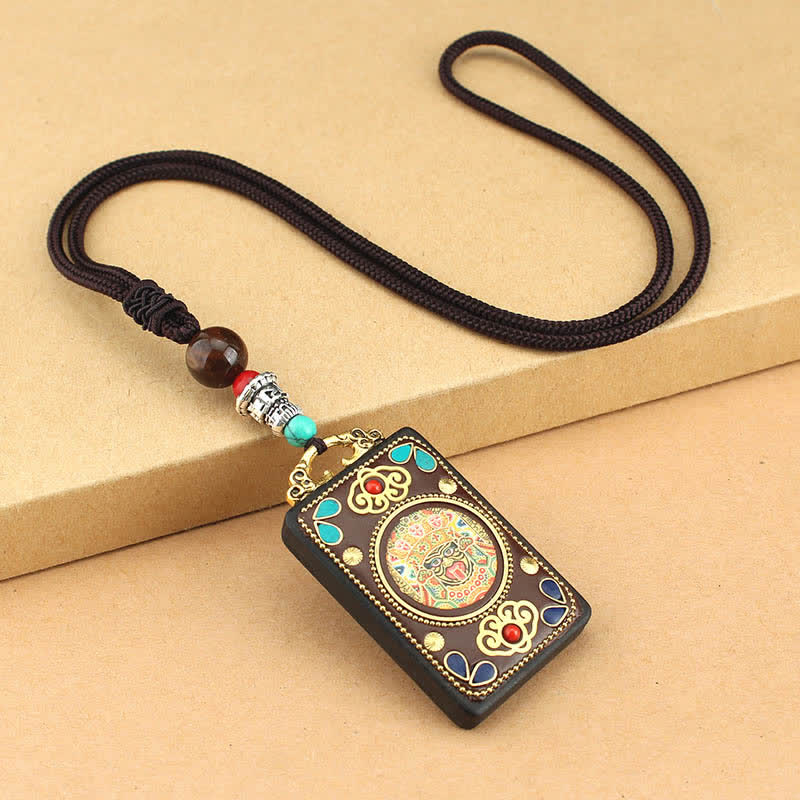 Collier pendentif en bois d'ébène avec cinq dieux de la richesse | Paix