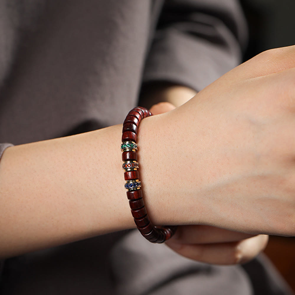 Bracelet Peace en bois d'ébène avec petite feuille de santal rouge et zircon, unisexe