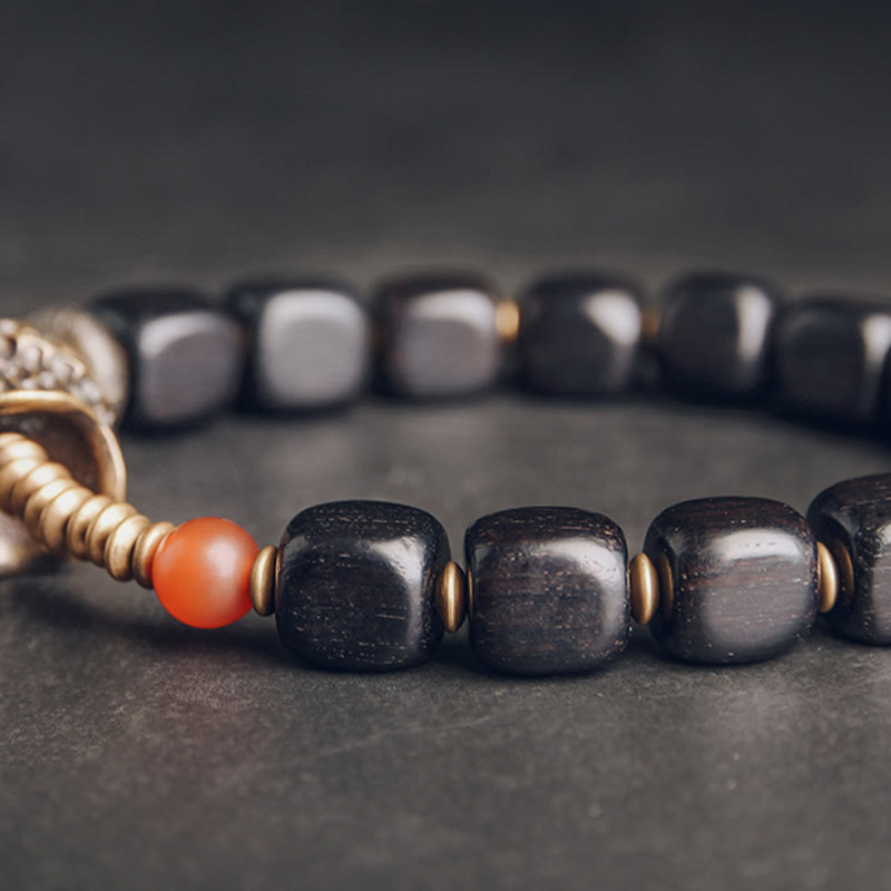 Bracelet Yin Yang Paix en Bois d'Ébène et Agate Rouge 8 mm
