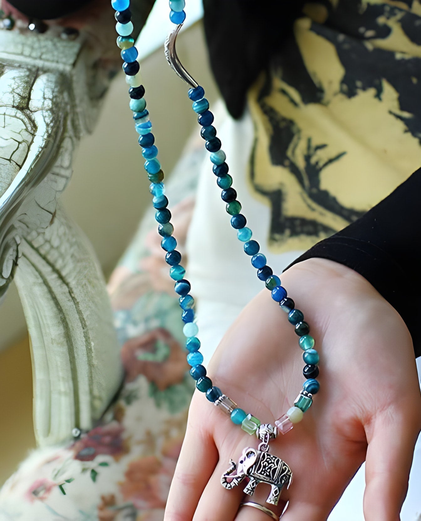 Bracelet de guérison en tourmaline bleue éléphant