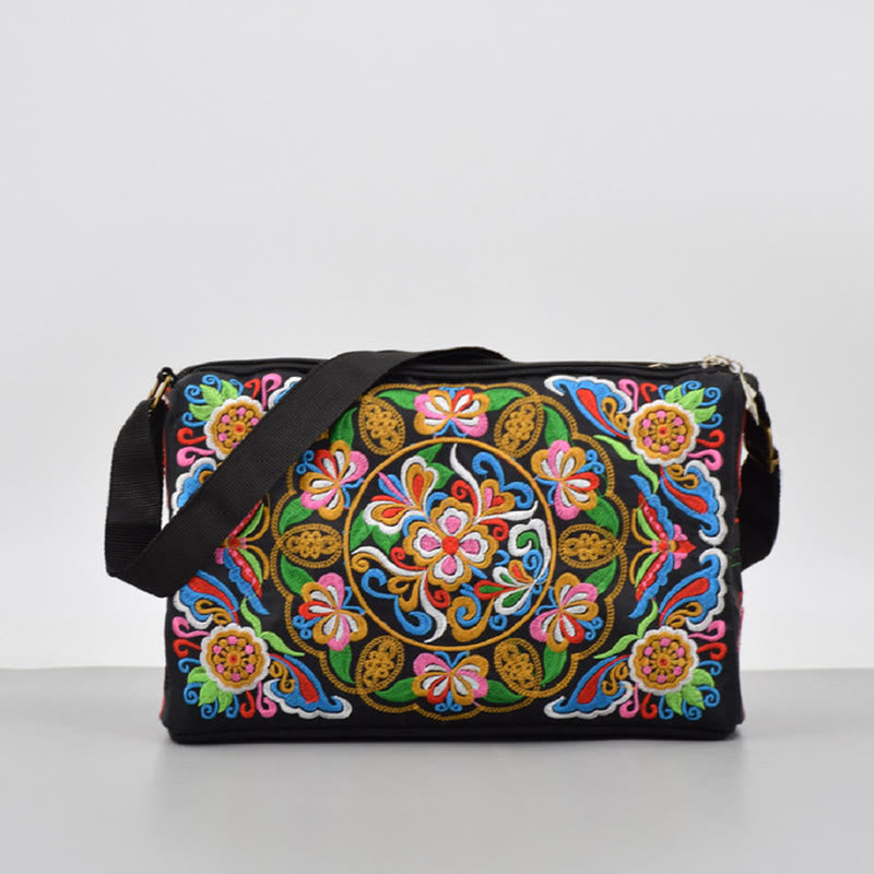 Sac bandoulière en toile brodée avec motifs pivoines et paons