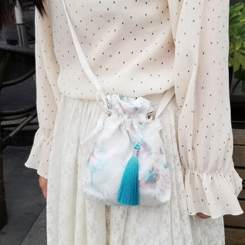 Sac bandoulière en toile brodée de fleurs de cerisier 15 x 22 cm