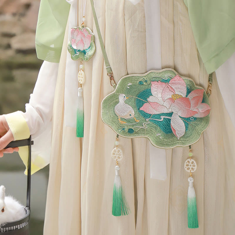 Sac bandoulière Hanfu brodé motif lotus, poisson koï, lapin