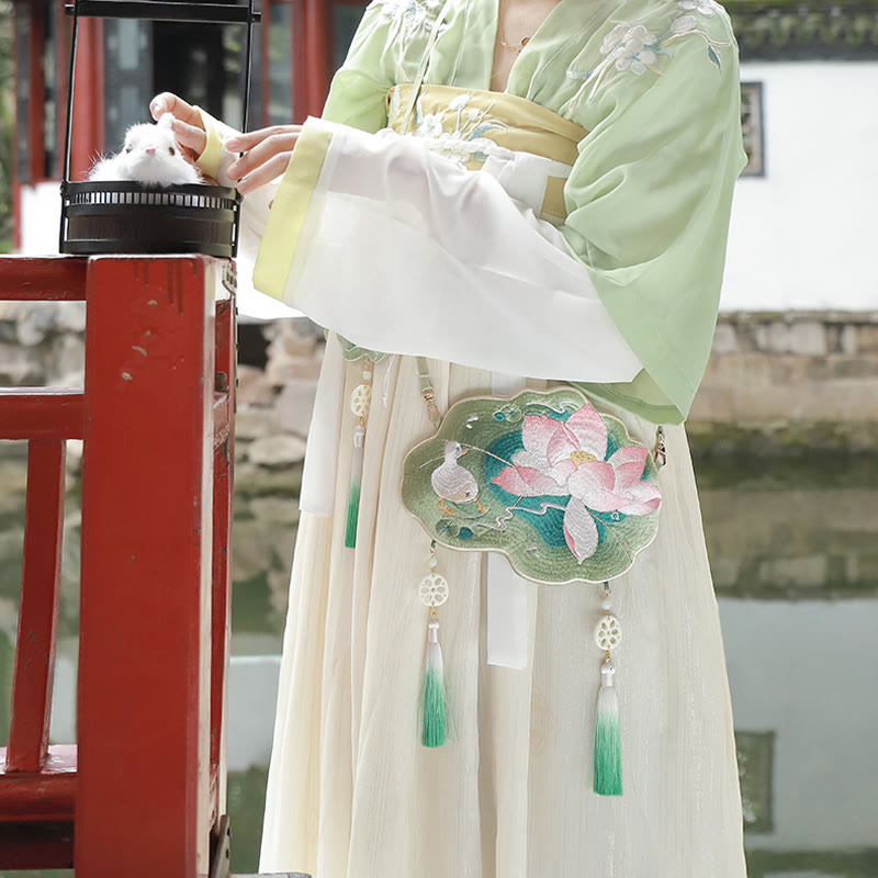 Sac bandoulière Hanfu brodé motif lotus, poisson koï, lapin