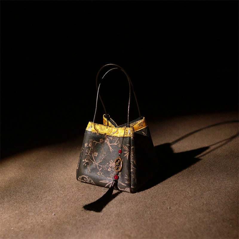 Sac à bandoulière en soie Xiangyunsha brodé avec fleurs de bambou et de prunier