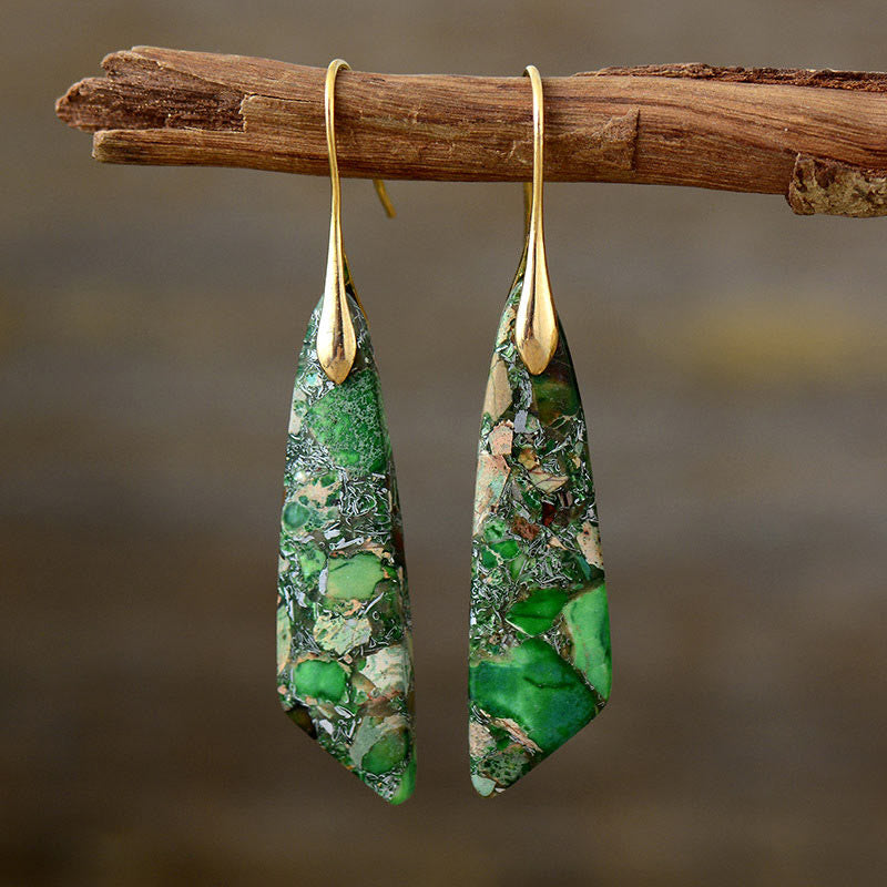 Boucles d'oreilles en pierre de l'empereur pour l'équilibre et la sérénité