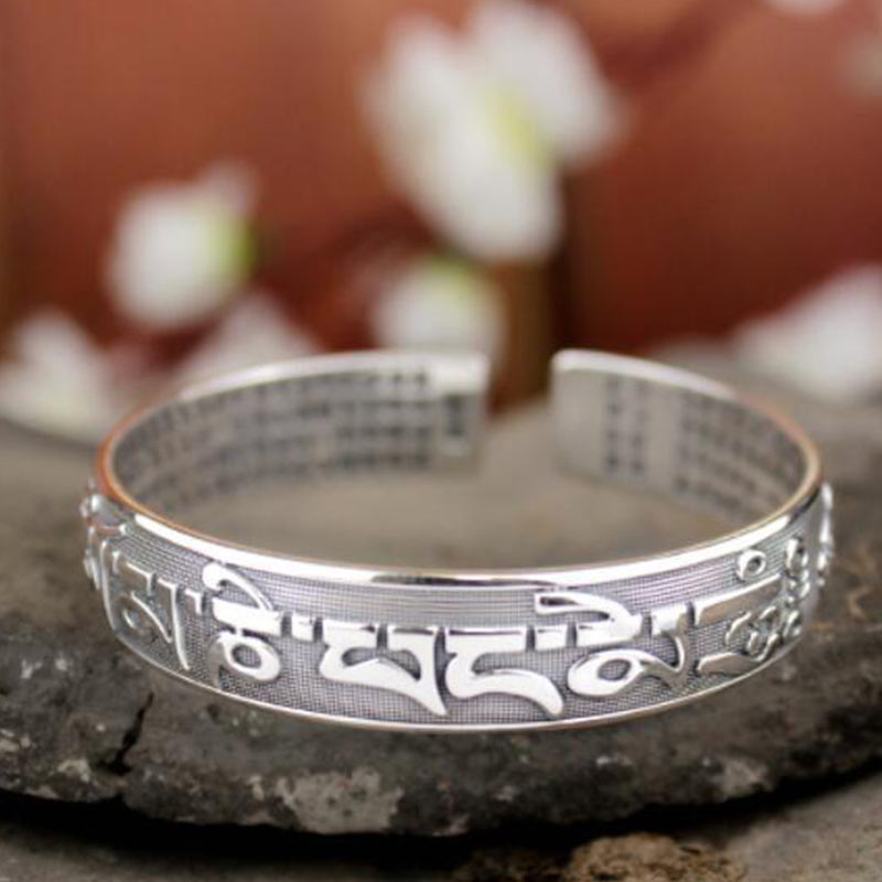 Adjustable White Copper Om Mani Padme Hum Meditation Bracelet