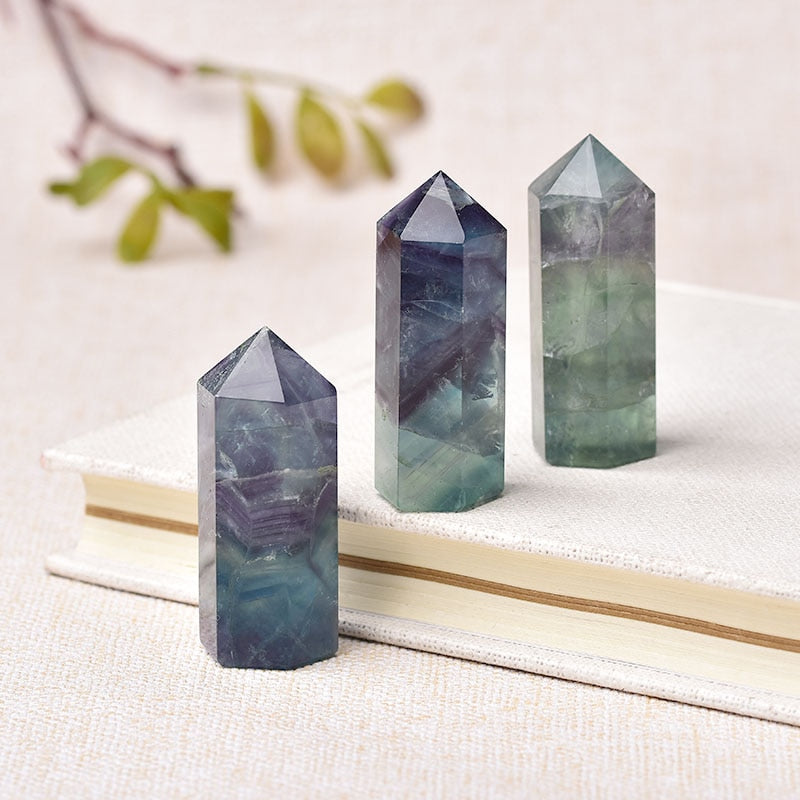 Tour de cristal de fluorite pour l'équilibre énergétique