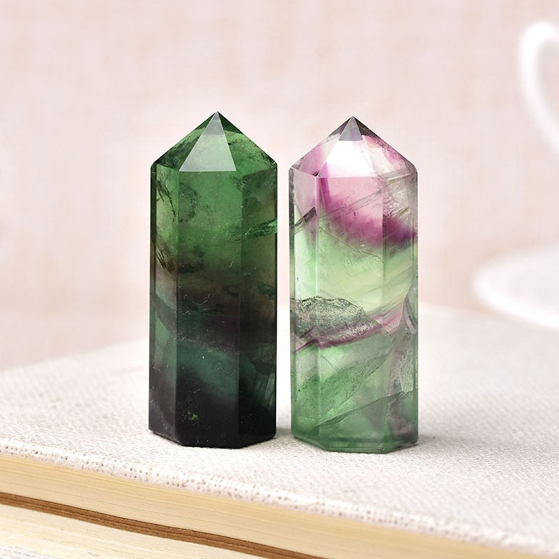 Tour de cristal de fluorite pour l'équilibre énergétique