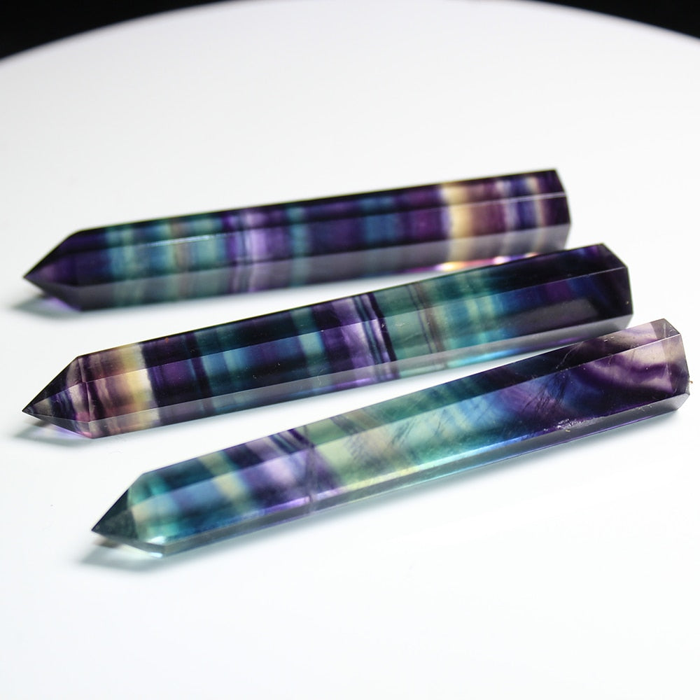 Tour de cristal de fluorite pour la guérison énergétique