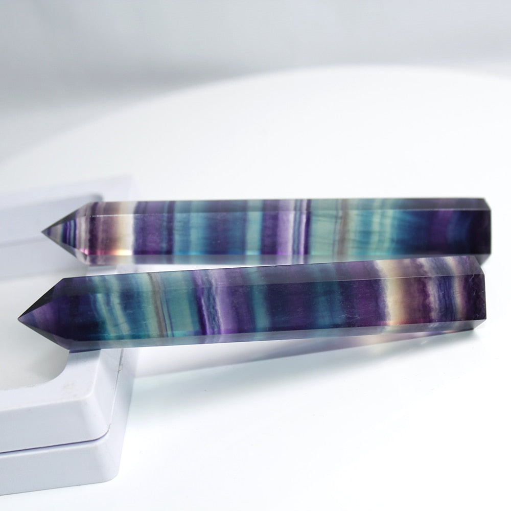 Tour de cristal de fluorite pour la guérison énergétique