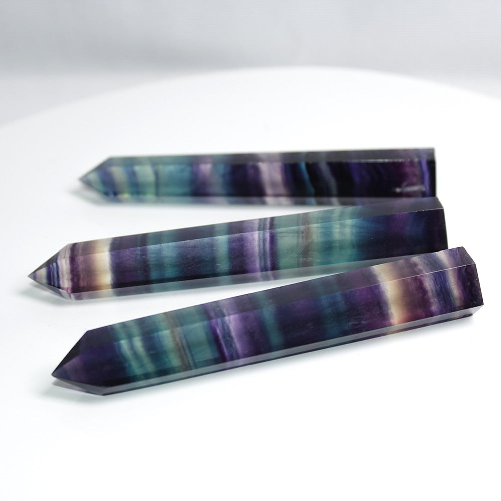 Tour de cristal de fluorite pour la guérison énergétique