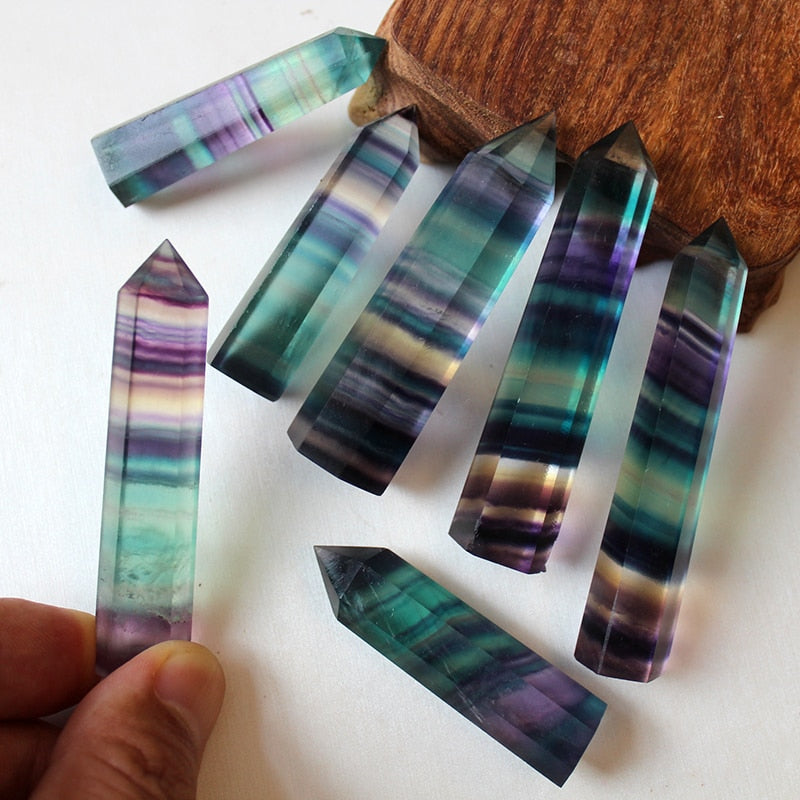 Tour de cristal de fluorite pour la guérison énergétique