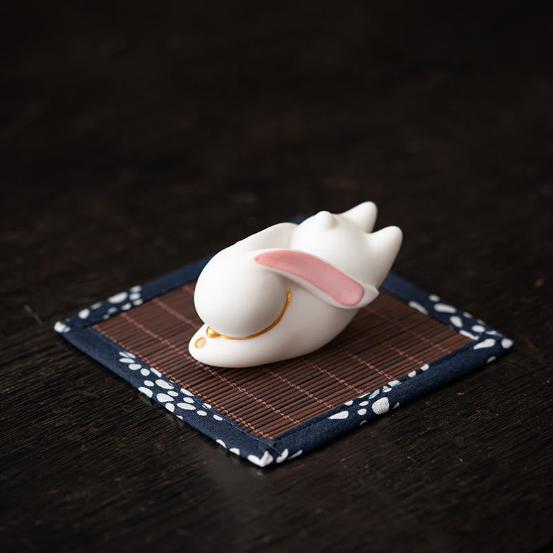 Brûleur d'encens en céramique Flying Rabbit Bamboo Mat pour la prospérité