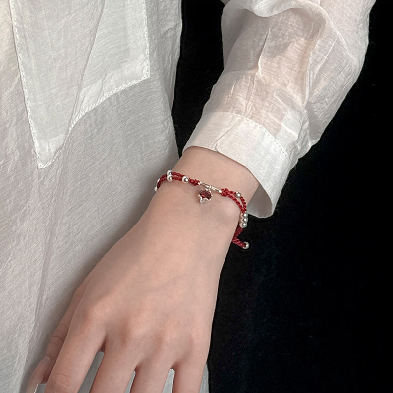 Bracelet en fil rouge Fox Peach Blossom pour la connexion et la chance