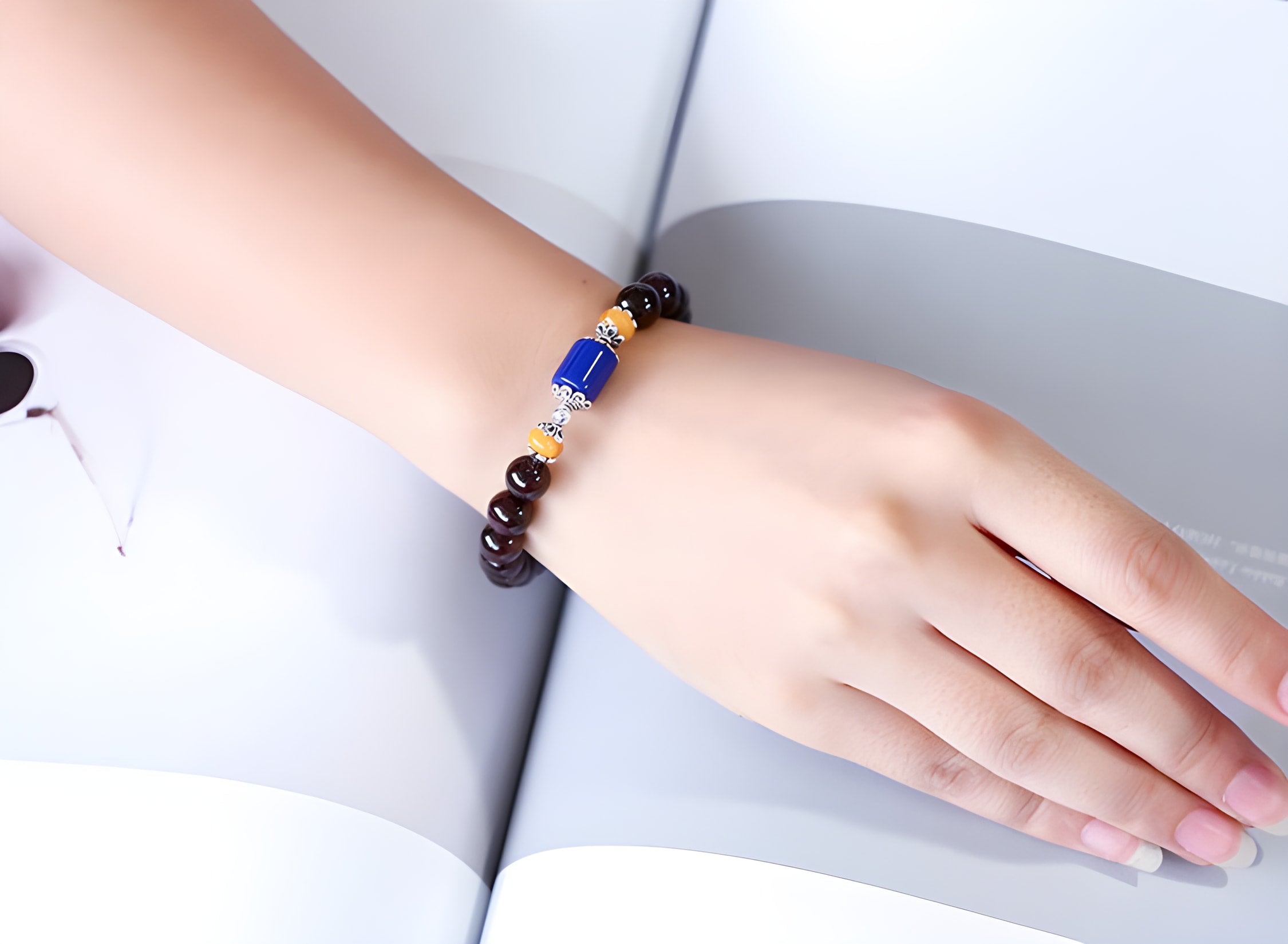 Bracelet énergétique en grenat : autonomisation et équilibre