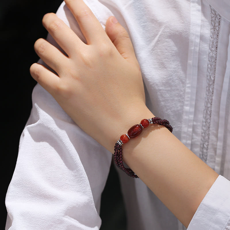 Bracelet triple couche de protection en agate rouge grenat