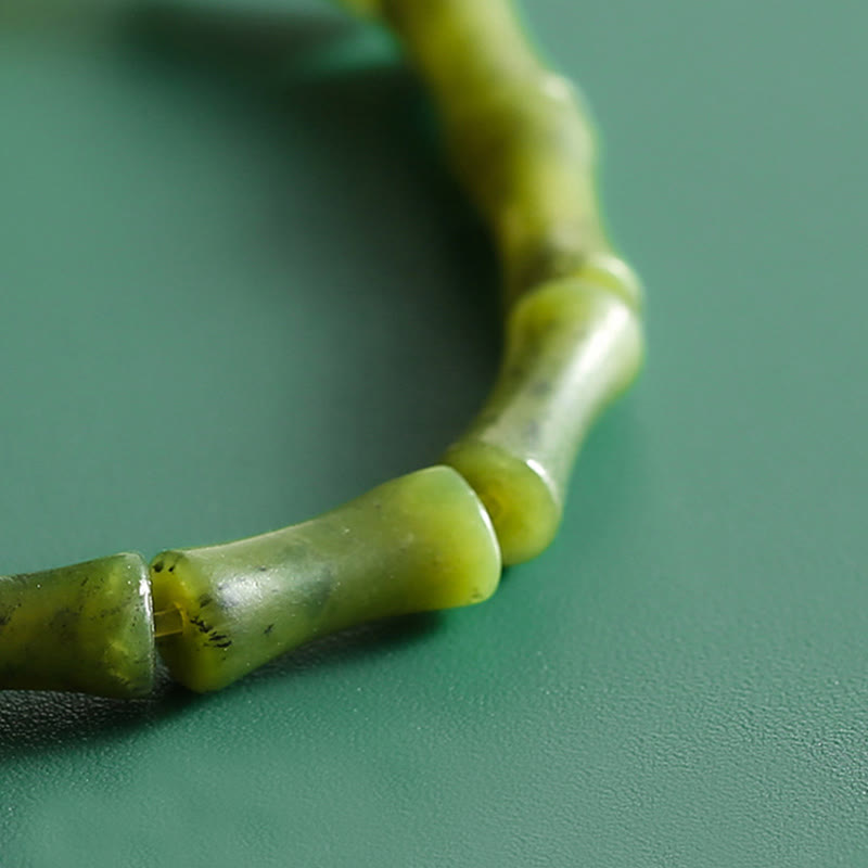 Bracelet porte-bonheur en jade et bambou vert pour l'abondance et la croissance