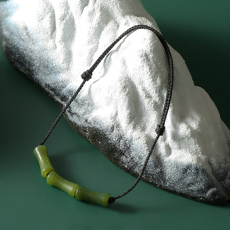Bracelet porte-bonheur en jade et bambou vert pour l'abondance et la croissance