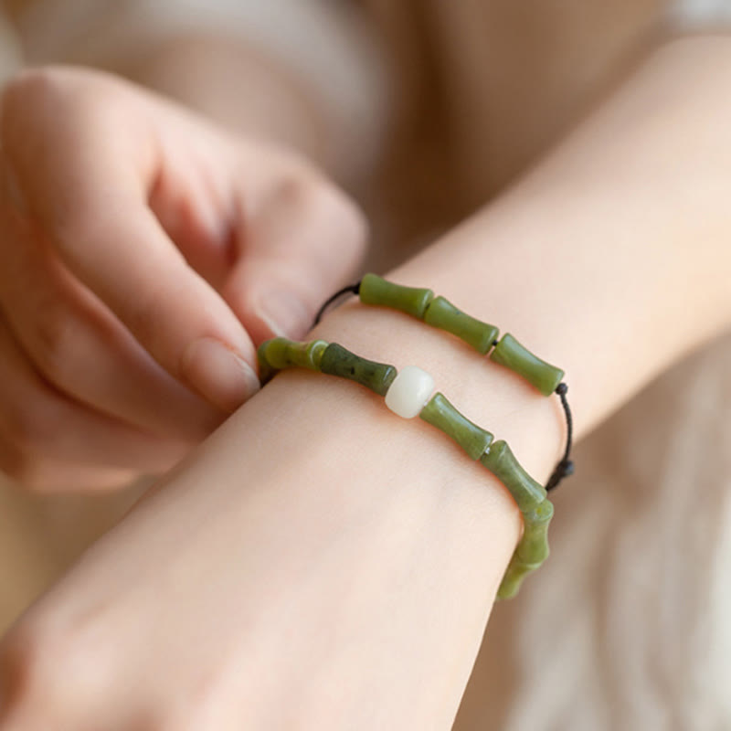 Bracelet porte-bonheur en jade et bambou vert pour l'abondance et la croissance