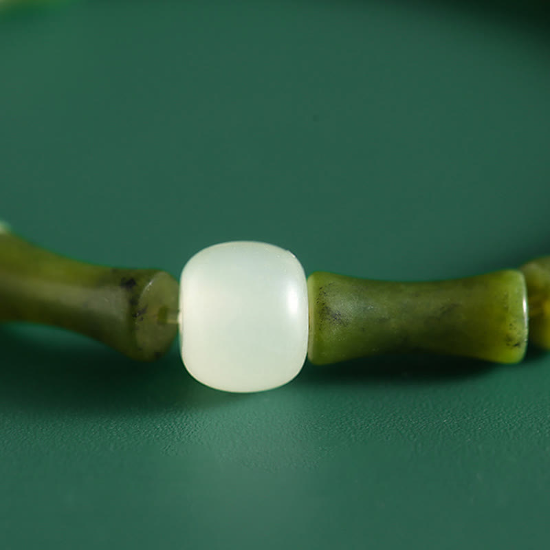 Bracelet porte-bonheur en jade et bambou vert pour l'abondance et la croissance