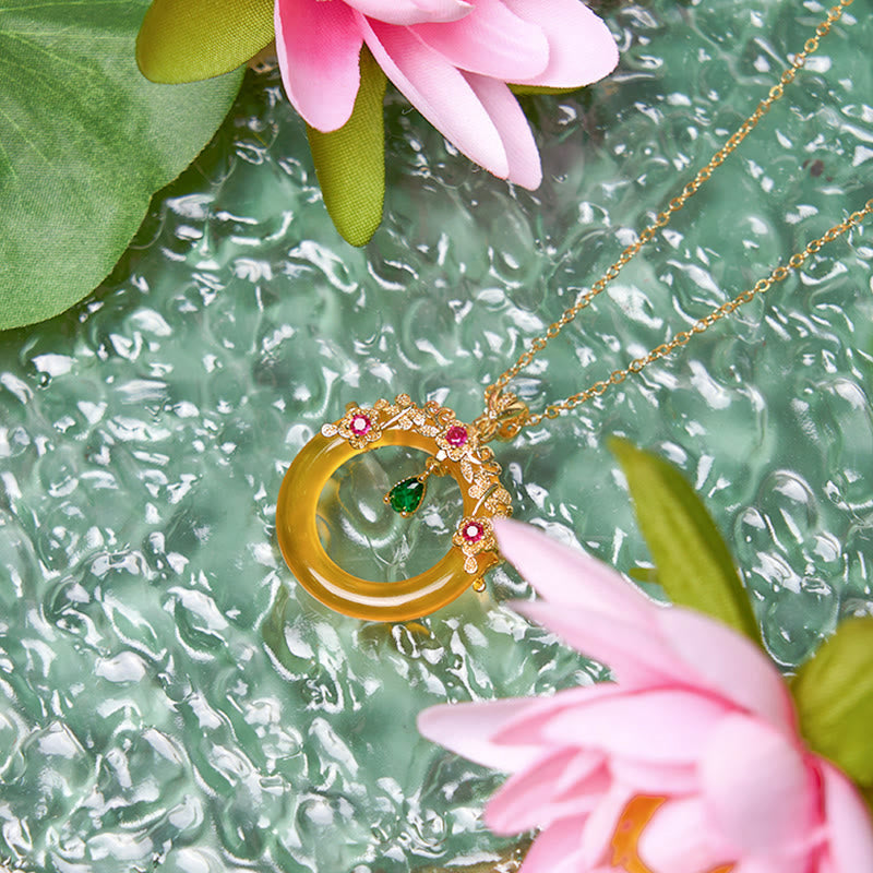 Collier de force avec boucle de paix en calcédoine verte