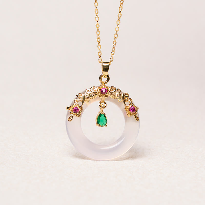 Collier de force avec boucle de paix en calcédoine verte