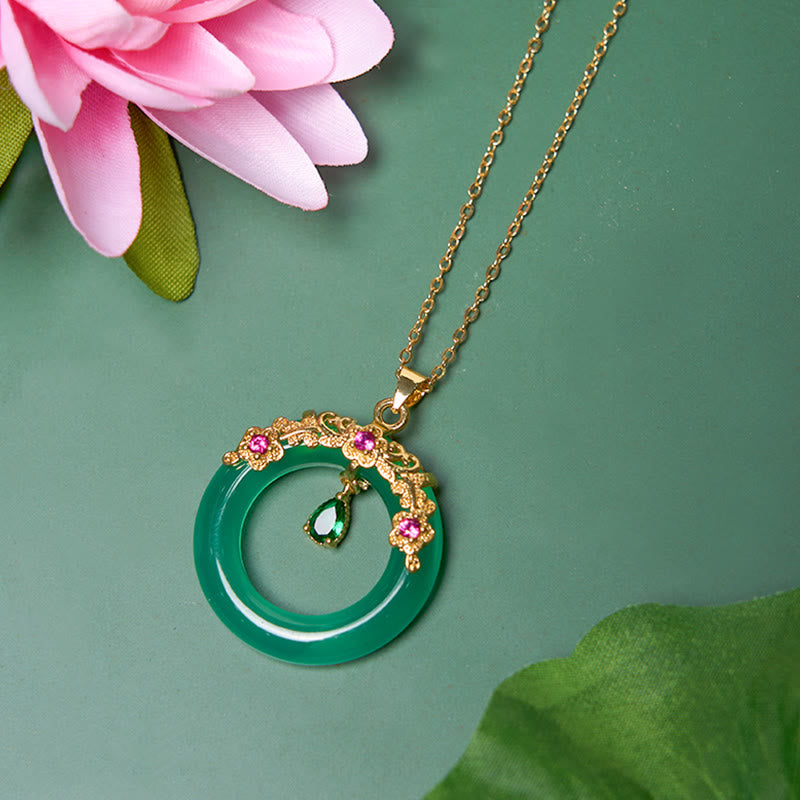 Collier de force avec boucle de paix en calcédoine verte