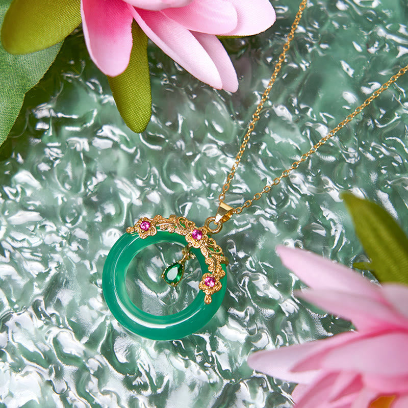 Collier de force avec boucle de paix en calcédoine verte