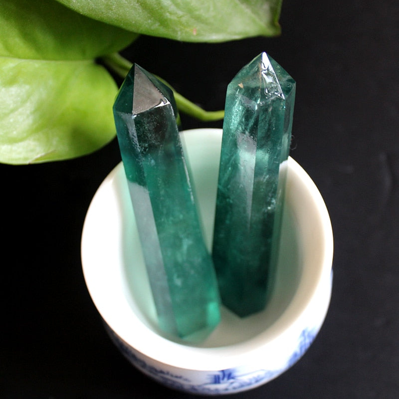 Tour de cristal de guérison en fluorite verte