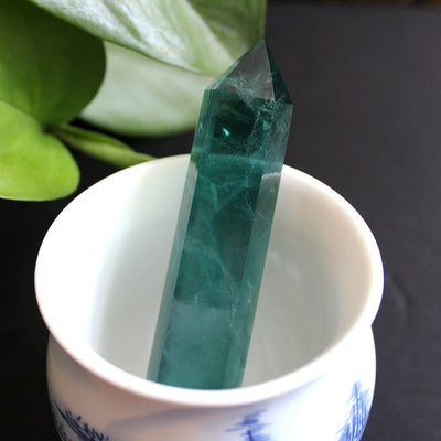 Tour de cristal de guérison en fluorite verte