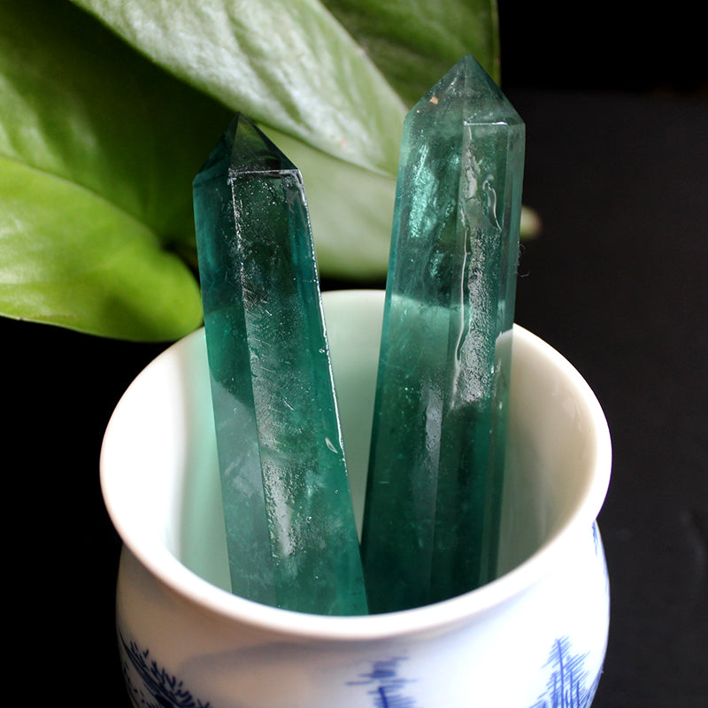 Tour de cristal de guérison en fluorite verte