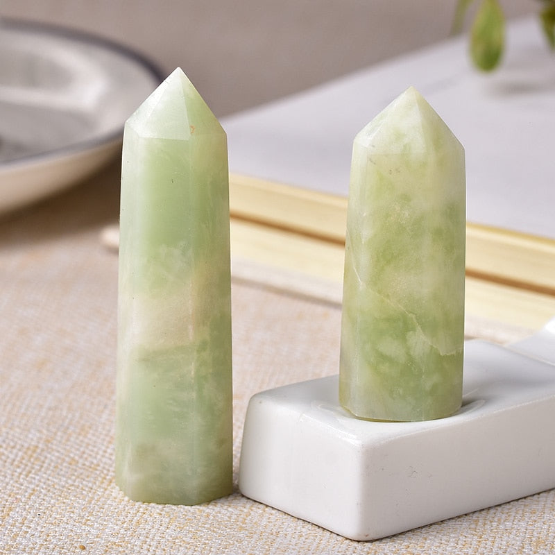Tour de guérison en jade vert pour l'équilibre des chakras