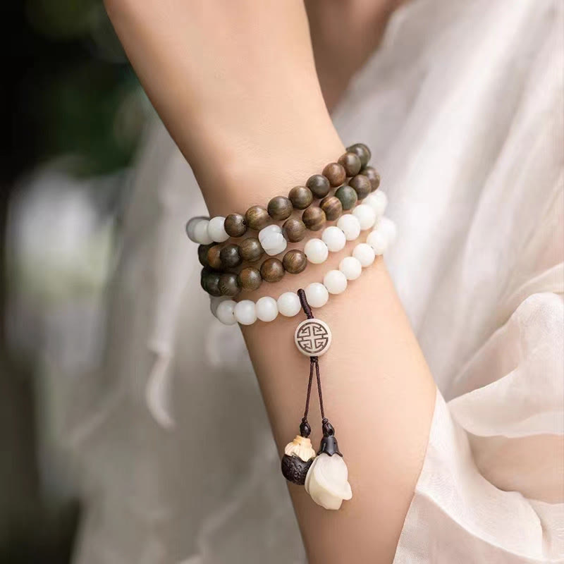 Bracelet spirituel apaisant en bois de santal vert et graines de Bodhi