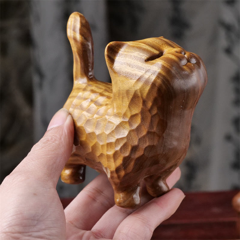 Chat en bois de santal vert 9,5 cm Décoration zen pour la protection et le calme