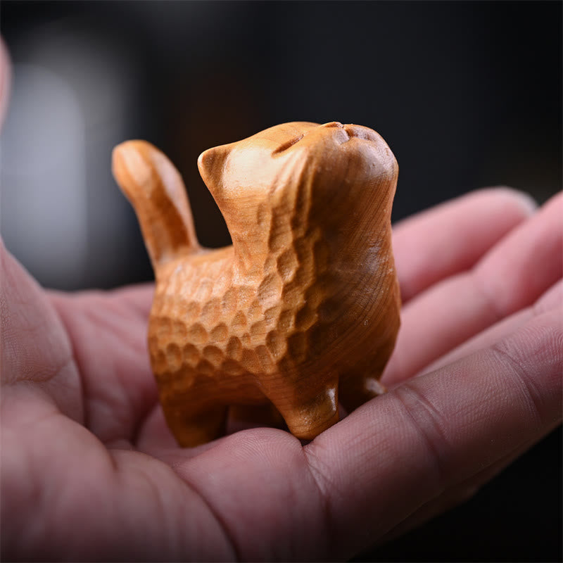 Chat en bois de santal vert 9,5 cm Décoration zen pour la protection et le calme