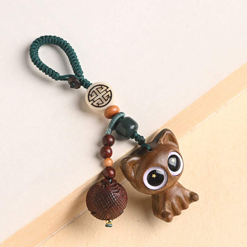 Porte-clés décoratif en forme de chat porte-bonheur en bois de santal vert