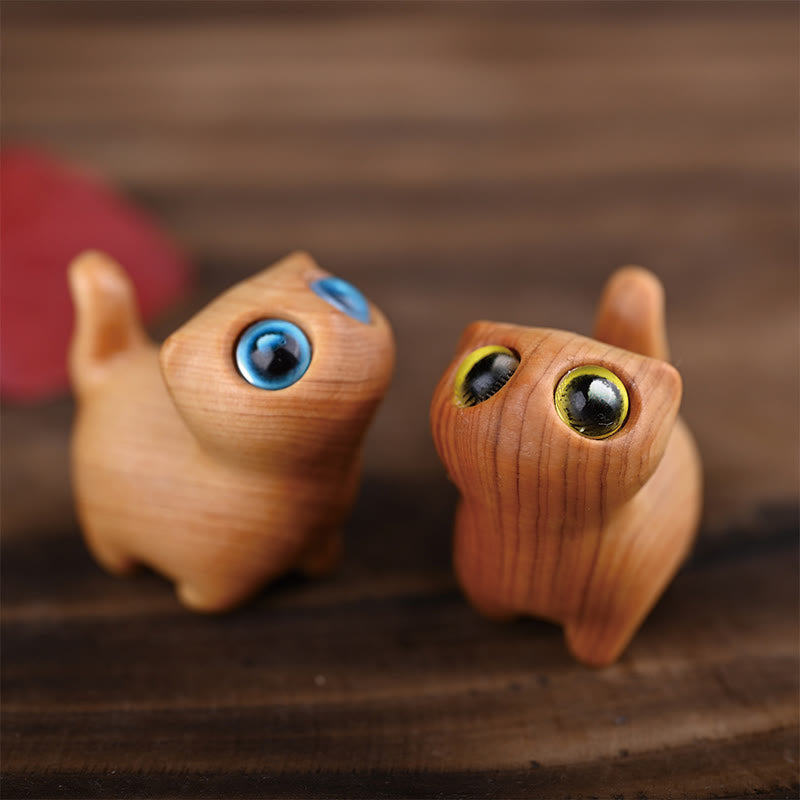 Figurine de chat porte-bonheur en bois de santal vert pour une énergie positive