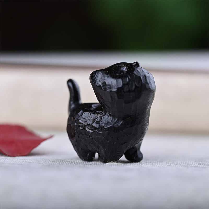 Figurine de chat porte-bonheur en bois de santal vert pour une énergie positive