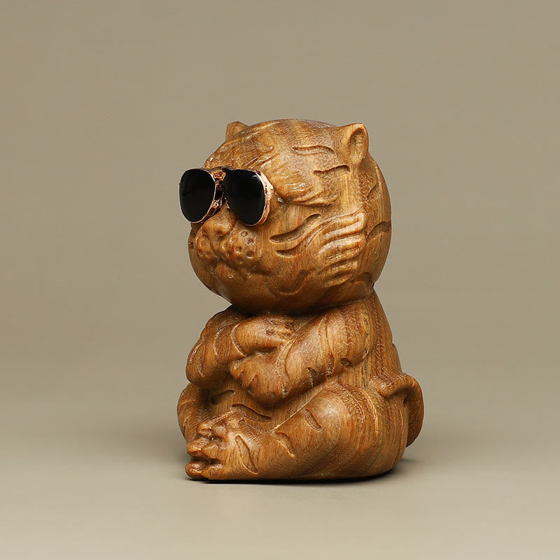 Décoration de bureau Tigre en bois de santal vert | Énergie positive