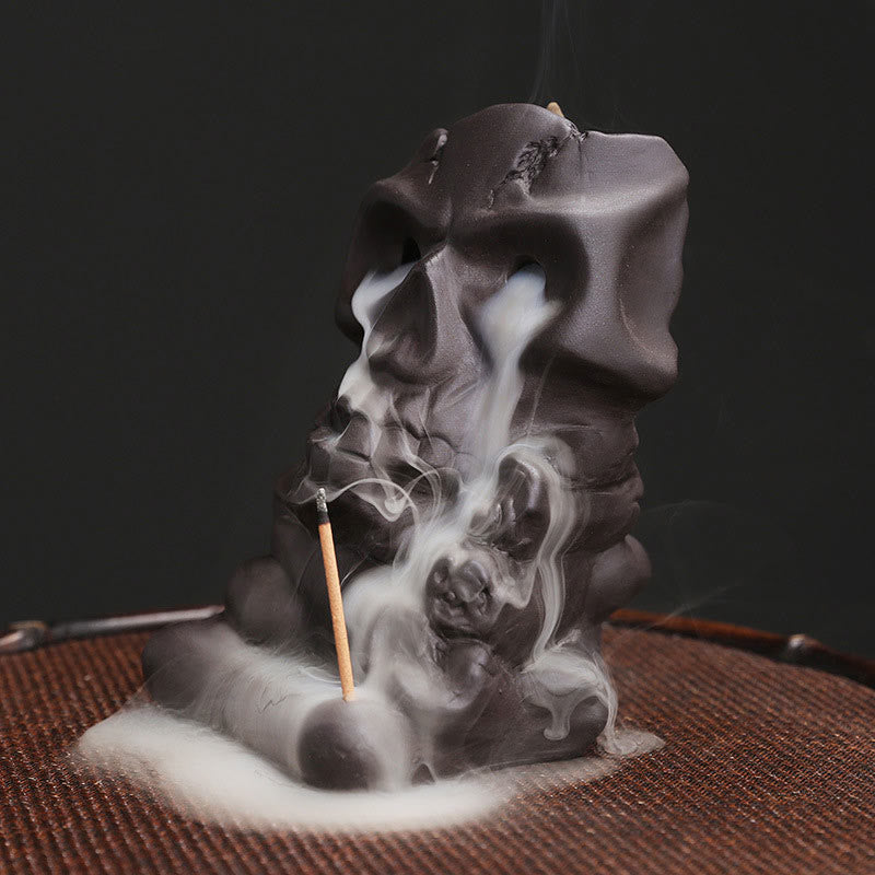 Brûleur d'encens en argile violette en forme de tête de mort pour Halloween 11,3 cm