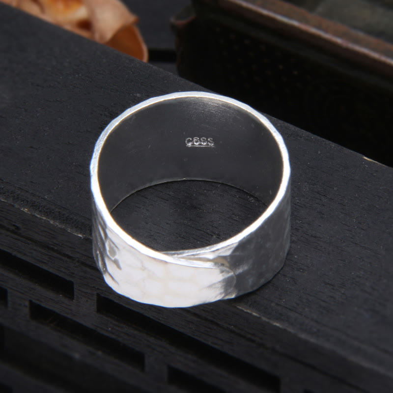 Bague spirituelle en argent sterling 990, faite à la main, avec motif martelé