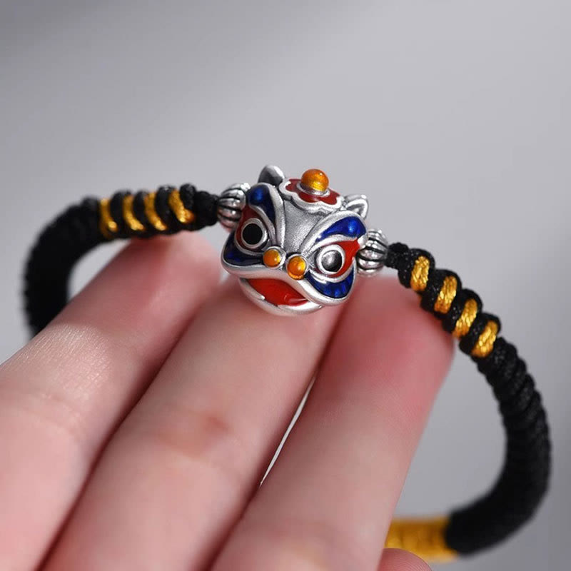 Bracelet de protection en fil rouge fait main avec lion dansant