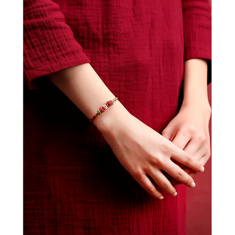 Bracelet porte-bonheur Dunhuang fait main en fil rouge