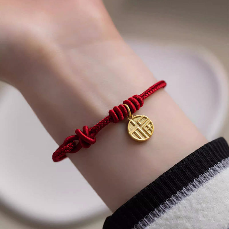 Bracelet fait main à huit fils rouges pour la chance et la protection
