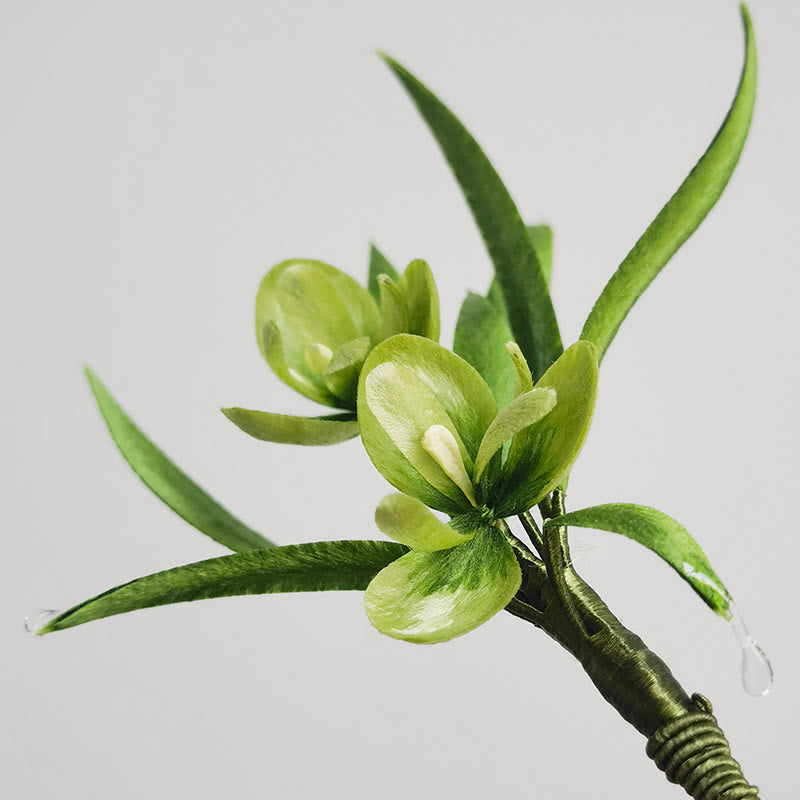 Broche à cheveux en soie faite à la main avec fleurs vertes et feuilles