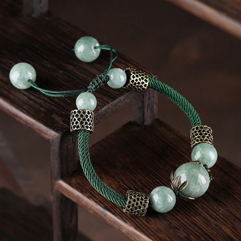 Bracelet porte-bonheur en jade vert fait main | Prospérité et bien-être