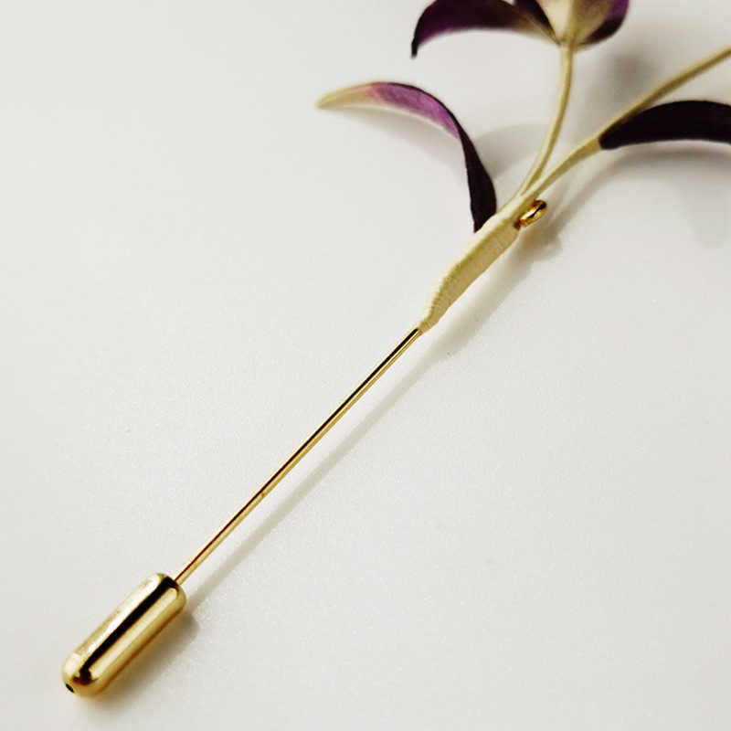 Broche en soie de mûrier faite à la main en forme de fleur d'orchidée pour une élégance spirituelle
